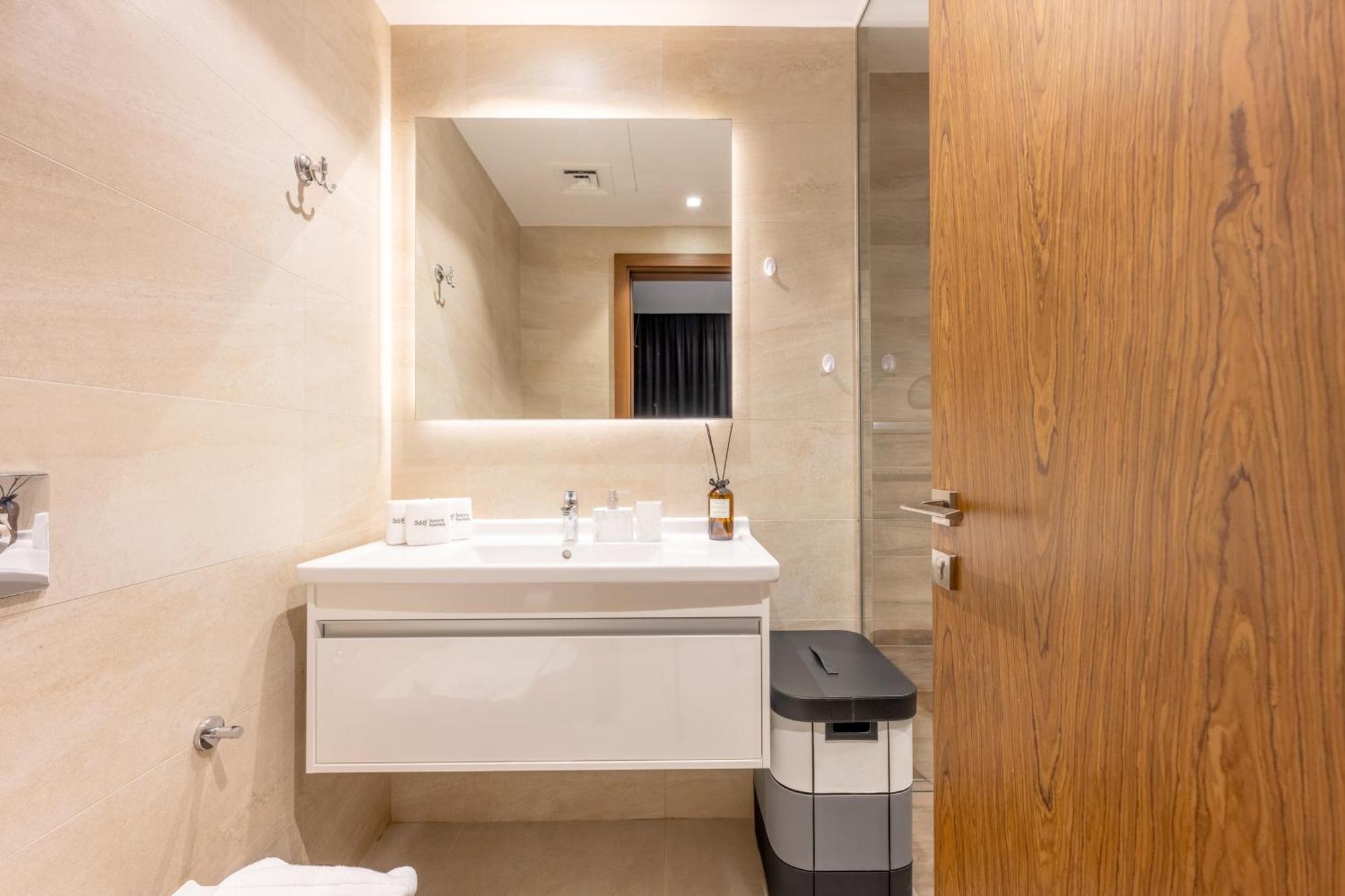 Exclusive Marina Stay - Posh 3Br With Stunning Views Dubái Exterior foto